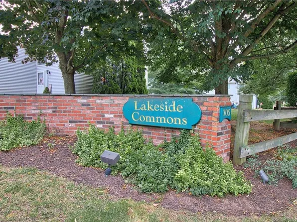 705 Lake Ave, Bristol, CT