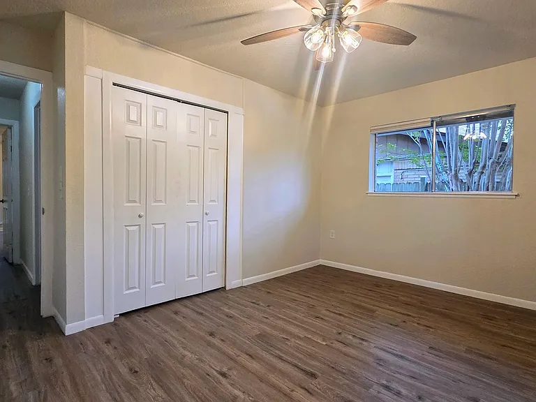 12426 Magnifico St — Photo 18