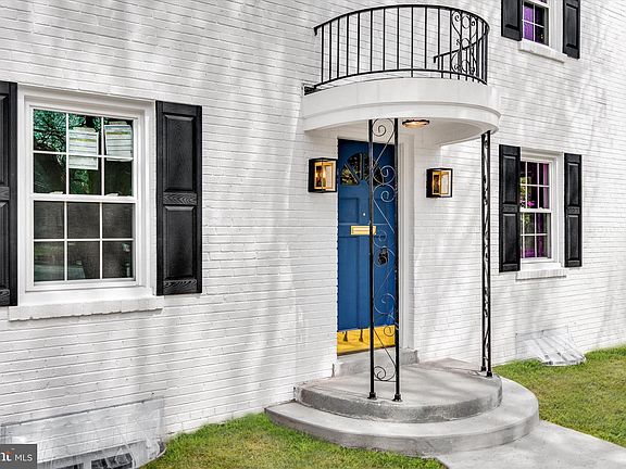4th image of 411 E Broad St