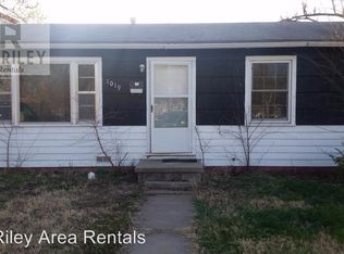 1019 Moss Cir, Junction City, KS 66441