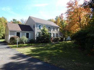 81 Osgood Rd, Sterling, MA 01564