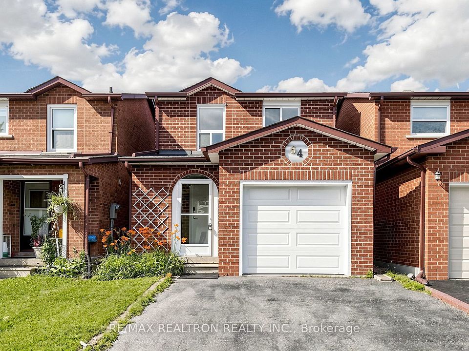 1st image of 64 Dunbar Cres
