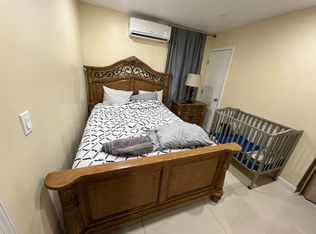 5413 SW 22nd St #1, Hollywood, FL 33023