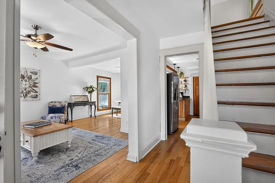 3 bed, 1240 sqft, $3,200 — Photo 4