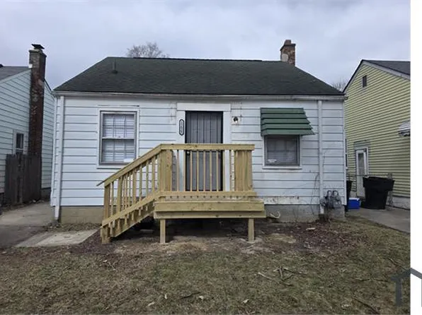 15825 Fairmount Dr, Detroit, MI 48205