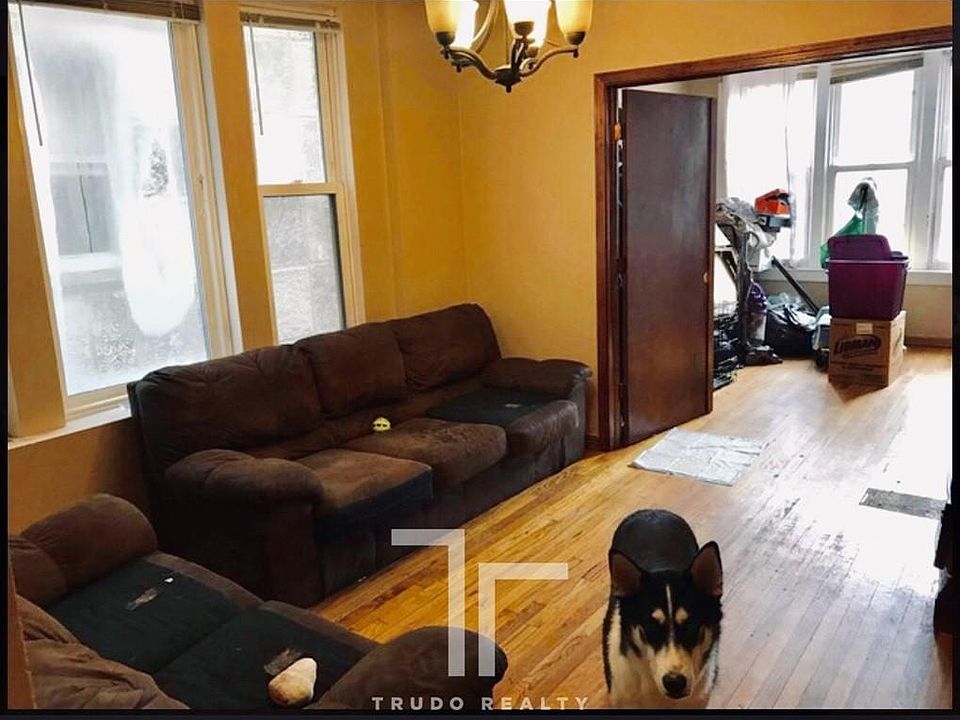 1st image of 2246 W Armitage Ave APT 2