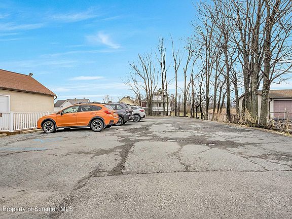 4th image of 1248-1252 Providence Rd