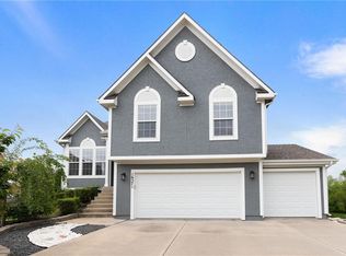 16571 S Ripley St, Olathe, KS 66062