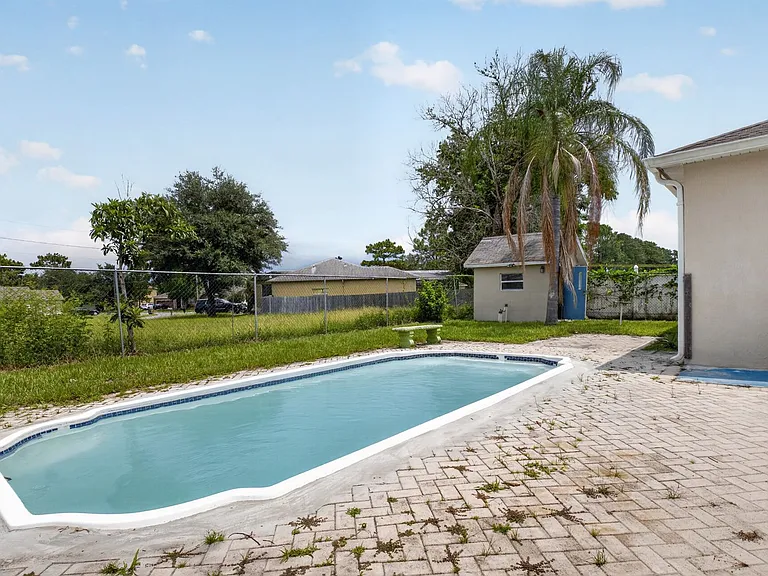 121 Aurelia Ct — Photo 48