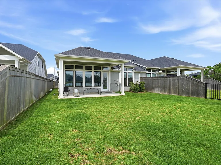 1722 Anchor Breeze Dr — Photo 35
