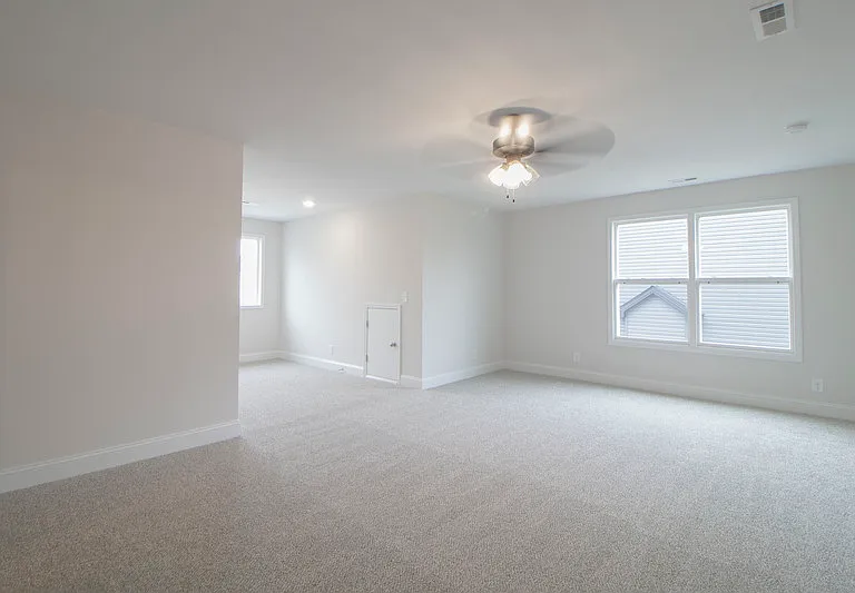 190 Monaghan Dr — Photo 13