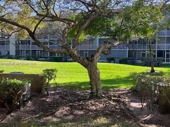 801 SW 133rd Ter APT 115K, Hollywood, FL 33027