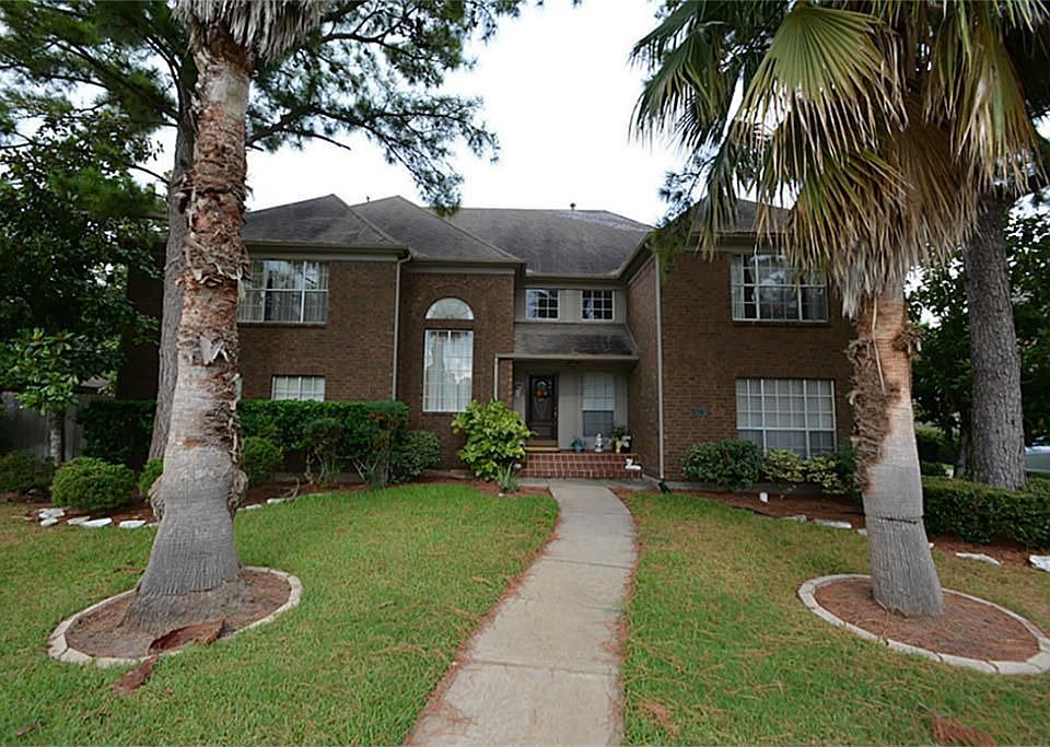 1st image of 2112 Pebble Beach Dr