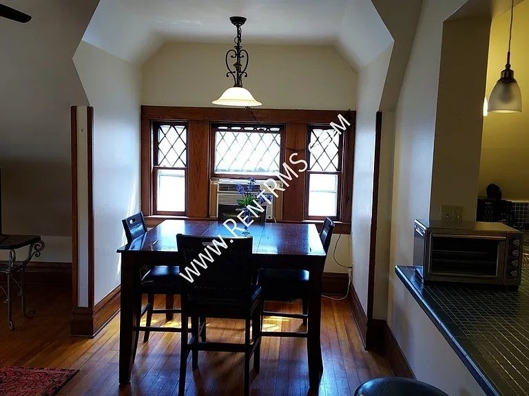 901 SW Buchanan St #4 — Photo 6