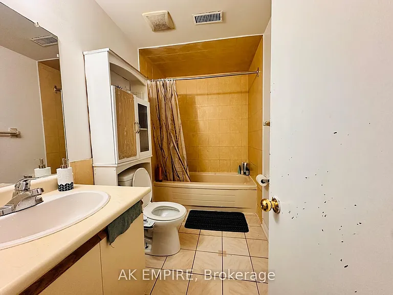 54 Fallen Oak Ct #BASEMENT — Photo 4