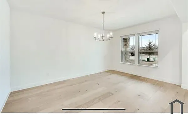 1358 Skylar Dr — Photo 3