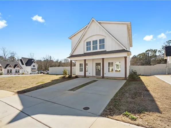 557 Piper Ave, Auburn, AL 36832