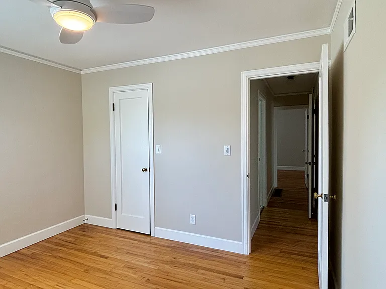 802 NW 32nd St — Photo 6
