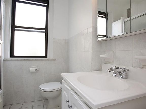 5th image of 609 W 114th St APT 75