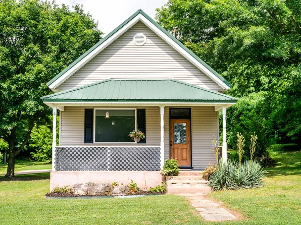 207 N Gibbs Avenue, Pierce City, MO 65723
