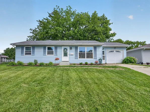 576 Pioneer Rd, Waterloo, IA 50701