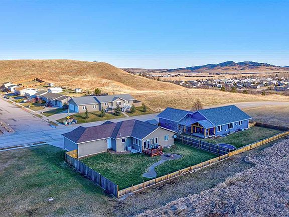 2nd image of 3515 Roughlock Ln