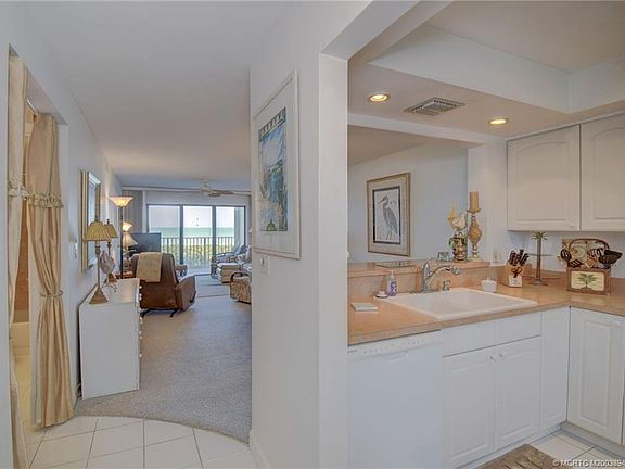 5th image of 7430 S Ocean Dr APT 218