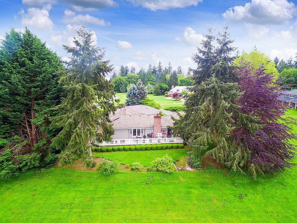1st image of 3403 207th Ave SE