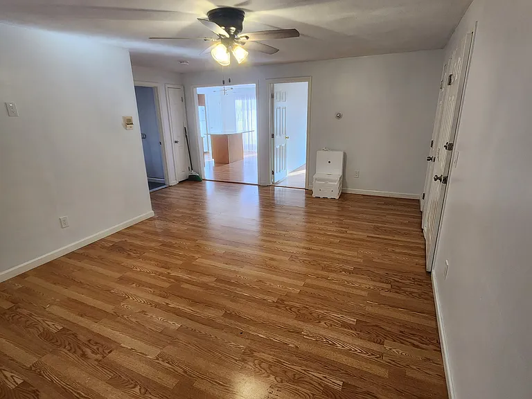 22 Oak St #5B — Photo 8