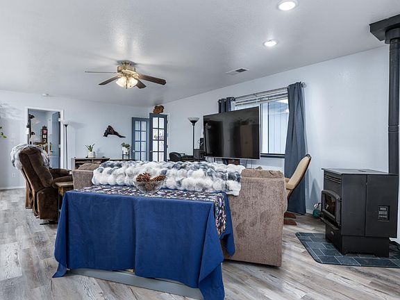 4th image of 5841 Bumper Rd