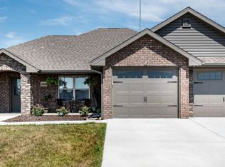 3836 Riley Ct, Jefferson City, MO 65109