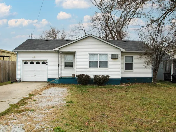 1001 W Center Ave, Springdale, AR 72764