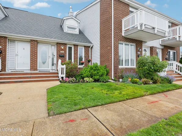 25 Meadow Avenue #30, Monmouth Beach, NJ 07750