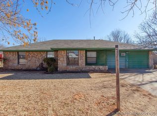 1603 Ledbetter Dr, Sand Springs, OK 74063
