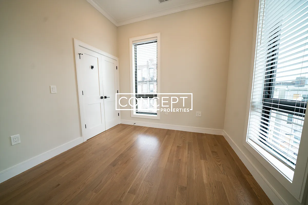 Building Photo - 16-18 Highgate St #303A