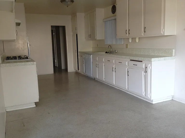 13780 Nogales Dr — Photo 5