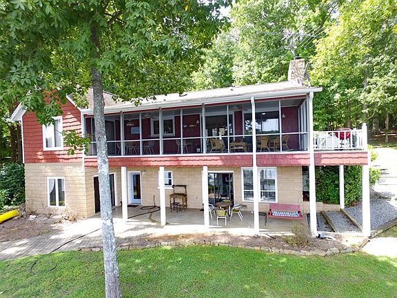 2nd image of 70 Viking Ln