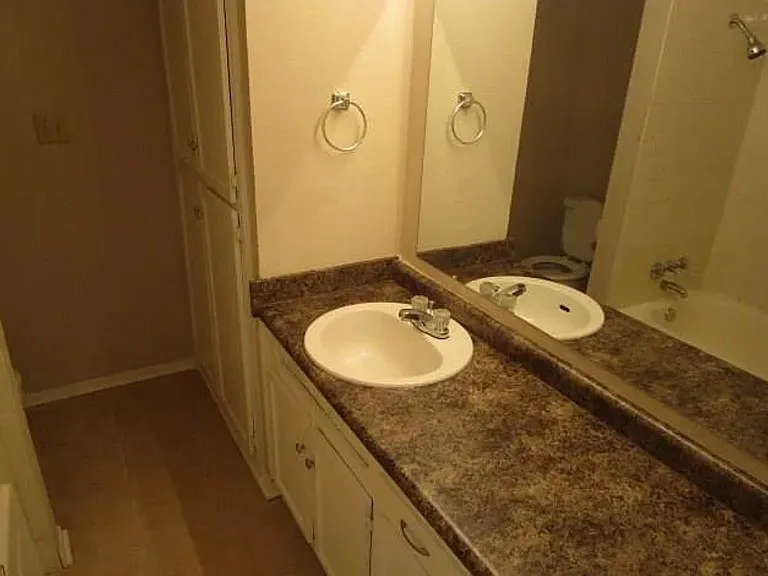 5212 Cordova Ave — Photo 7