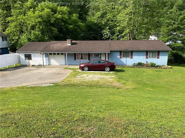 97 Sunset View Rd, Chapmanville, WV 25508