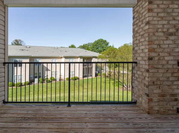 Marshall Square Apartments, 100 Thornton Ct, Greensboro, NC 27407