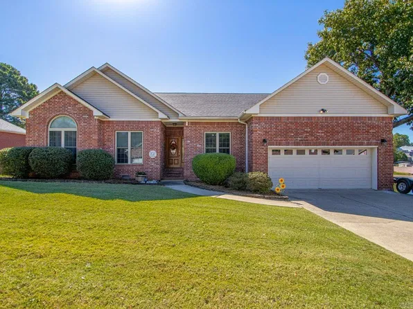 107 Four Oaks Ln, Hot Springs, AR 71901