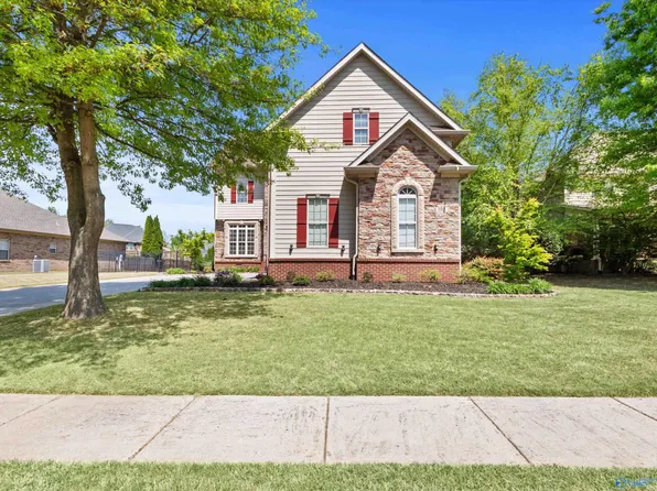 105 Star Chase Ln, Madison, AL 35758