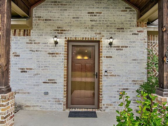 4th image of 1008 Kelsey Ln