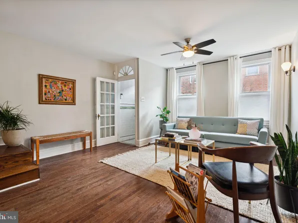 1538 S Iseminger St, Philadelphia, PA 19147
