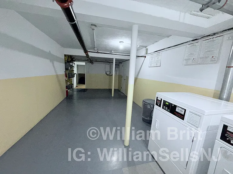 73-83 Western Ave #1 — Photo 25