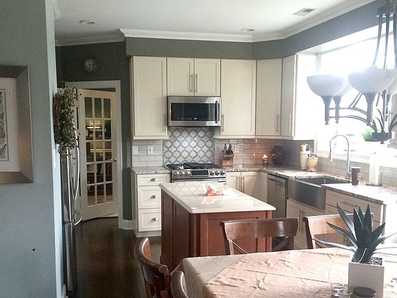 New kit w/ marble & Granite