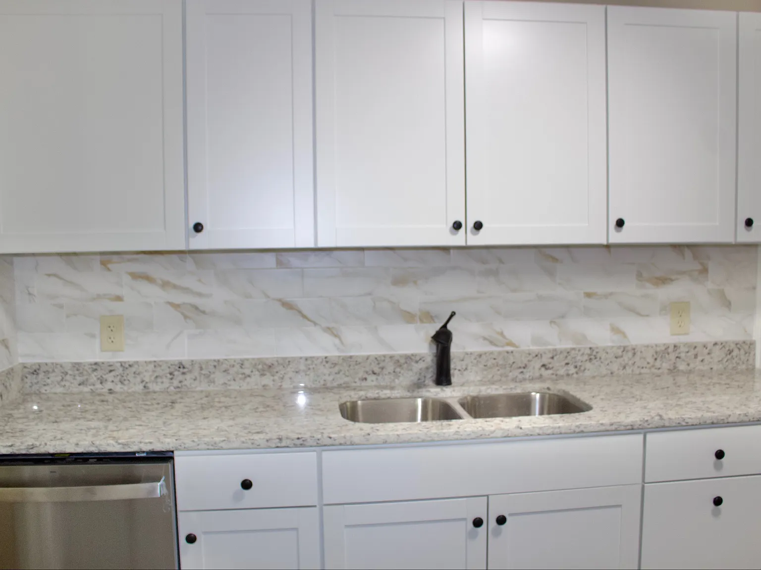 3 bed, 988 sqft, $1,450 — Photo 3