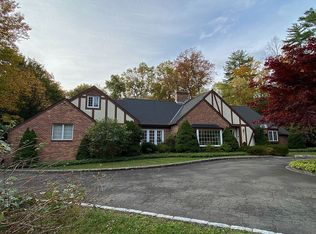 47 Ridgeview Ave, Greenwich, CT 06830