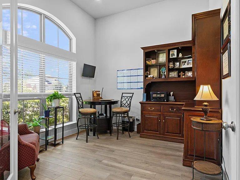 282 Sky Top Dr — Photo 7