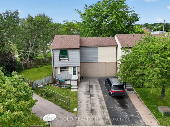 13 Gold Pine Ct, Brampton, ON L6S 2K6
